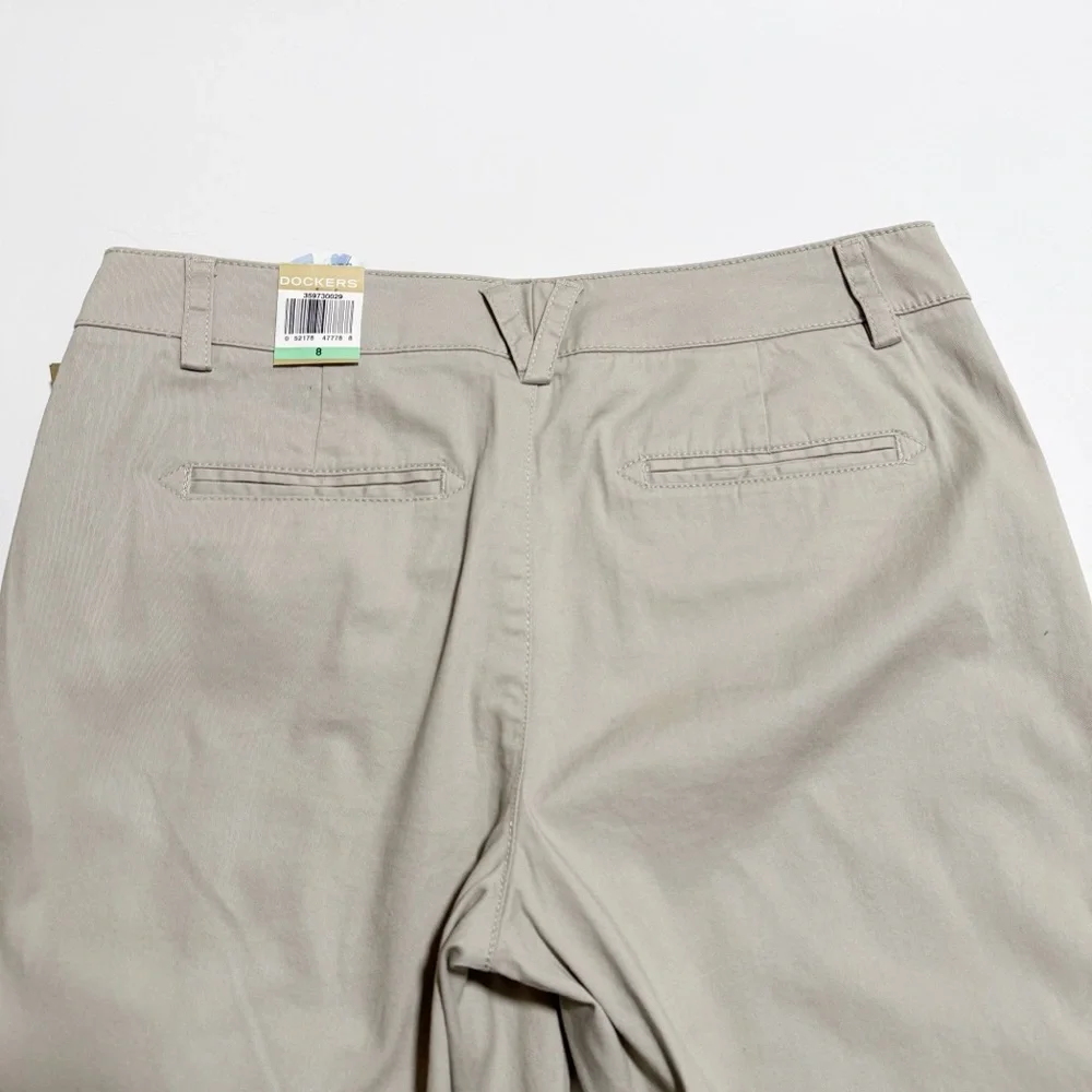 NEW Dockers Jaelynn Truly Slimming Bermuda Shorts
